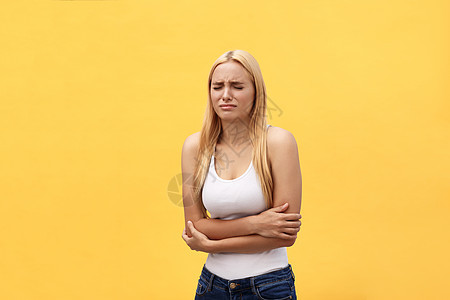 妇女胃痛 因为胃肠或月经是黄色背景语调的胃病征兆女性胃痛疼痛女士药品腹部疾病便秘成人肚子压力医疗图片