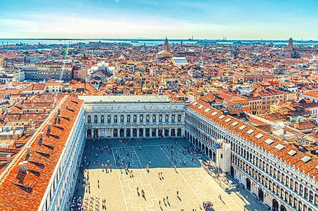 威尼斯市的空中全景地区广场建筑旅行房子蓝色文化历史性城市景观图片