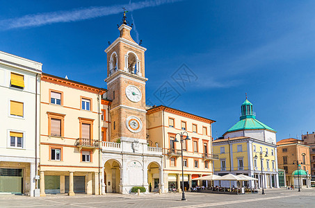 3名烈士广场与Rimini的传统建筑相配 在Rimini举行图片