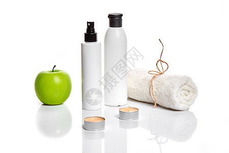 天然的温泉美容处理清洗产品 白底苹果为苹果毛巾肥皂奢华绒布擦洗清洁呵护洁净皮肤配饰图片