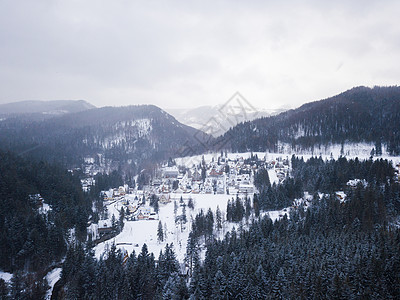 空中 冬季扎科帕内度假胜地旅行顶峰建筑旅游岩石白色树木房子森林滑雪图片
