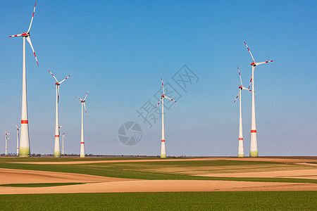 农业受到德国能源公司大型风力涡轮机的阻碍图片