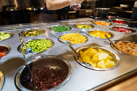 餐厅里的食物自助餐店关门街道小吃午餐婚礼派对美食用餐烹饪沙拉盘子图片