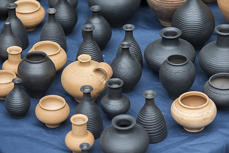 不同颜色的克莱板容器销售陶瓷手工艺术陶器花瓶产品背景商品黏土图片