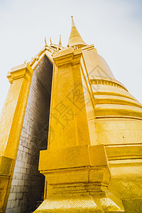 位于的翡翠佛寺庙金图帕 曼谷里程碑图片