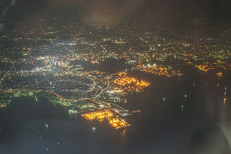 日本横滨夜景高清从飞机上看到横滨的夜景背景