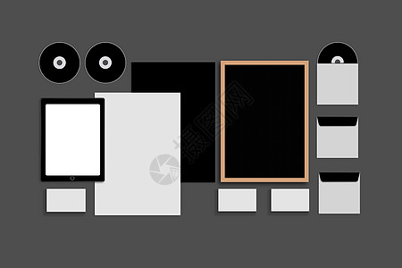 空白公司 ID 设置在灰色背景上 包括名片 文件夹 平板电脑 信封 a4 信笺 笔记本 闪光灯 铅笔 cd 盘和智能手机推广文档图片