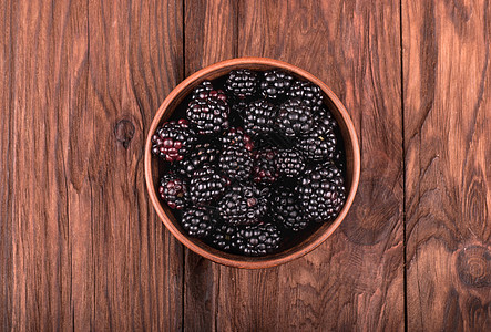 碗中的黑莓蔬菜黑色宏观水果小吃食物甜点团体图片