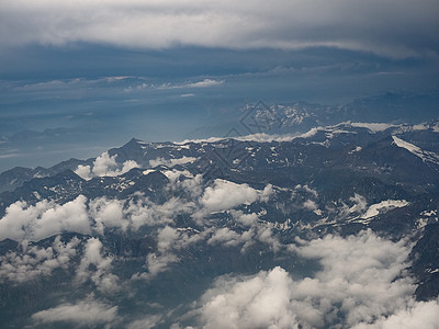 意大利奥斯塔山谷白朗山的空中航向山谷联盟白色气候气候变化山脉冰川全球图片
