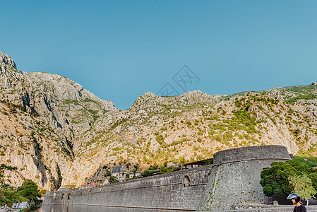 科托尔湾和堡垒 黑山的全景 科托尔 黑山 堡垒废墟在科托尔 黑山建筑历史性岩石历史城堡薪水远足城市爬坡景点图片