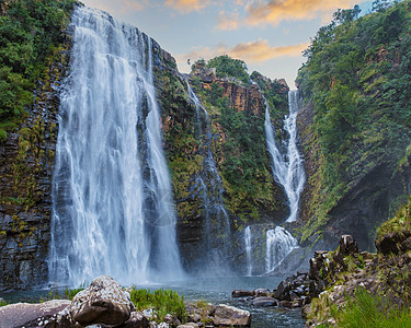 南非全景路线 南非里斯本瀑布 南非姆普马兰加的里斯本瀑布天空游客旅游山脉旅行瀑布荒野岩石自然保护区悬崖图片