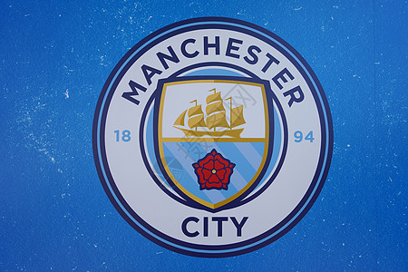 英国曼彻斯特- 2022年7月13日 英国曼彻斯特体育场曼彻斯特城足球俱乐部的标志图片