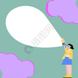 女人站立绘图拿着扩音器与大气泡显示消息 拿着带有大型对话气球的扩音器语音设备职业墙纸计算机蓝色商务天空创造力成人气泡教育图片