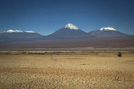 阳光明日的利坎卡布 阿塔卡马 火山地貌 智利 南美洲田园风光干旱草原摄影荒野旅游地方目的地照片图片