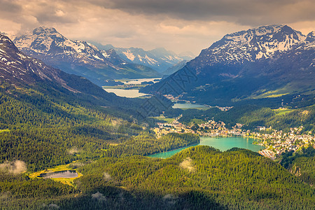 湖 St Moritz Silvaplana和Maloja 来自穆塔斯村的山脉天空目的地旅游城市村庄风景景观地方图片