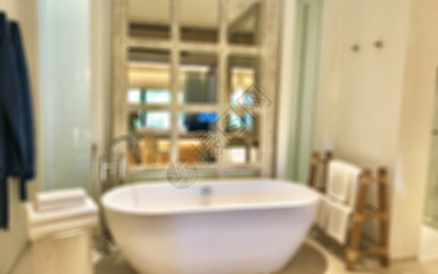 内部背景和用木头涂的白色浴巾建筑家具淋浴风格房间陶瓷公寓温泉装饰毛巾图片