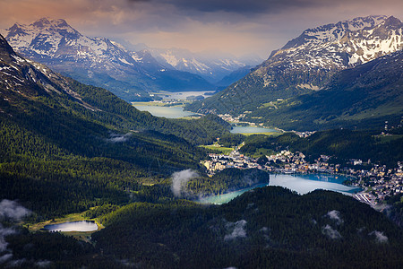 湖 St Moritz Silvaplana和Maloja 来自穆塔斯村的城市村庄旅游风景山脉目的地景观天空地方图片