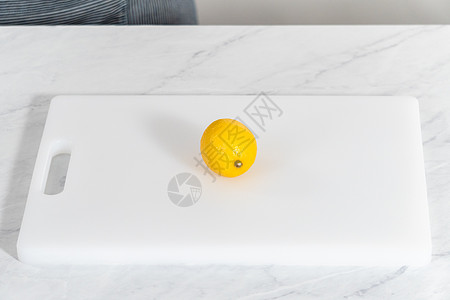 柠檬旋转黄色白色水果刀水果植物食物砧板菜刀漩涡烹饪图片