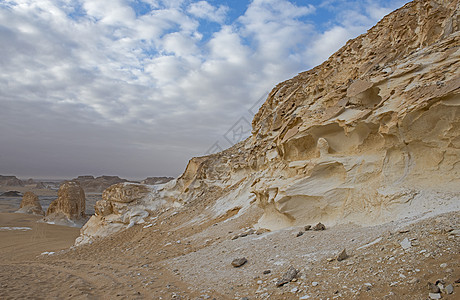 阿加巴特山谷的巴伦沙漠景观气候干旱地平线岩石远景沙丘顶峰地质学白色公园图片