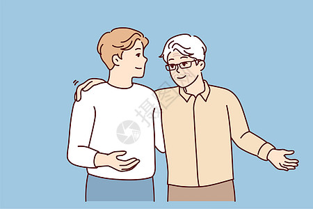 戴眼镜的灰色头发老人和年轻人在背部和肩膀上互相打耳光图片