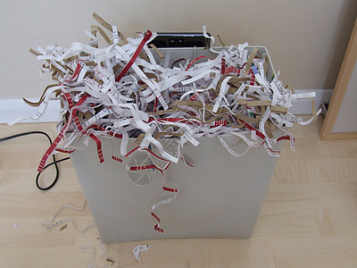 切碎办公室秘密文档垃圾桶碎纸机安全图片