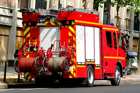 消防车紧迫感车辆红色城市引擎场景安全运输图片