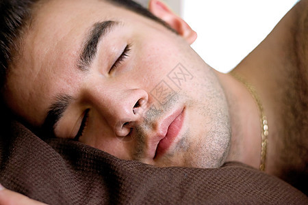 睡觉人床单男性失眠寝具福利场景睡眠枕头毯子男人图片