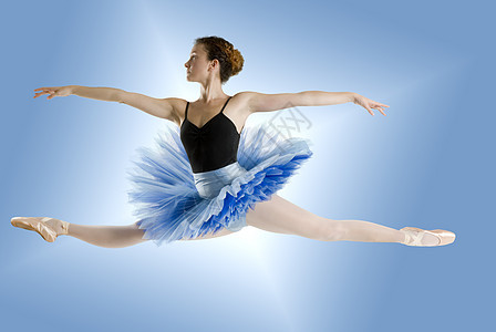 跳跃蓝色舞者运动员丝带航班演员拖鞋平衡艺术家脚趾图片