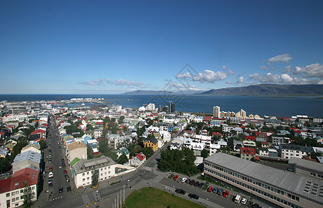雷克雅未克  冰岛首都城市地标汽车教堂房屋中心晴天港口街道议会图片