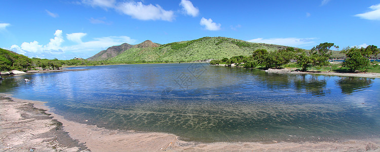 圣基茨美丽的环礁湖图片