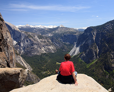 俯视Yosemite 视图的希茄人图片