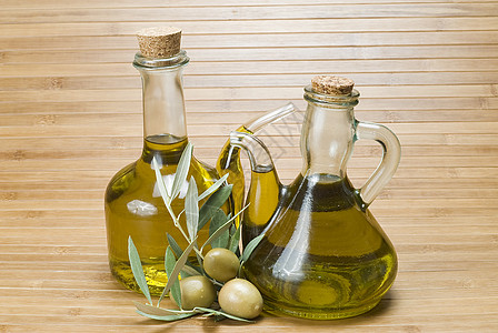 橄榄油水晶玻璃农业生活黄色烹饪瓶子绿色竹子酱料图片