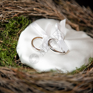 结婚戒指宝石奢华传统金子珠宝团结正方形庆典文化夫妻图片