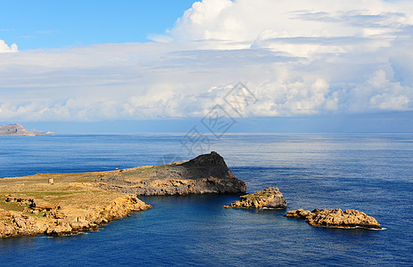 希腊群岛爬坡海湾海景石头海洋巡航港口波纹悬崖蓝色图片