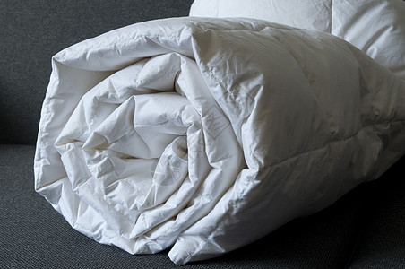 下方舒适器的详情白色鸭子毯子枕头棉被线条柔软度卧室织物软垫图片