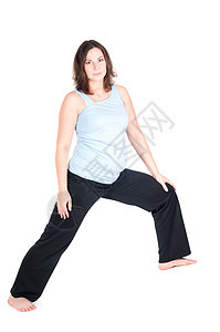 做瑜伽的漂亮孕妇的肖像肚子身体母性父母福利保健姿势体操白色微笑图片