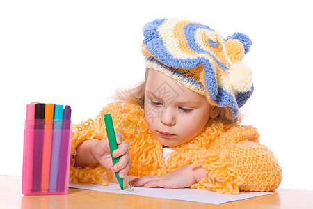 女孩绘画教育快乐孩子蜡笔微笑爱好铅笔艺术家幸福素描图片