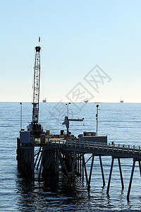 嘉宾码头沿海冲浪气体石油支撑平台汽油吸引力勘探港口图片