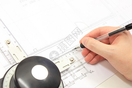 建筑图画草稿男人桌子办公室打印铅笔房子建筑学项目建造图片