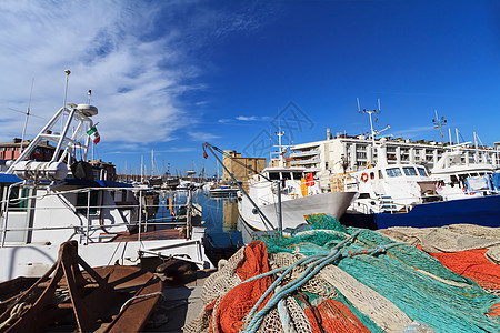 港口渔船和渔船图片