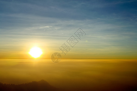 日落在山上国家山脊蓝色红色橙子脊线顶峰剪影公园环境图片