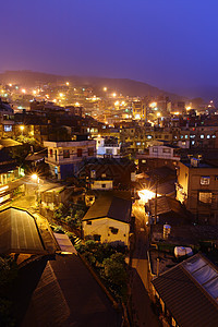 台湾深夜的乡丰村爬坡怀旧村庄地标城市悲伤家庭房子风景日落图片