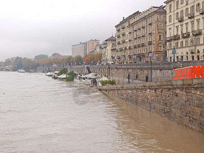 意大利皮埃蒙特都灵Piedmont 都灵波河洪水天气风暴灾难悲剧滂沱图片