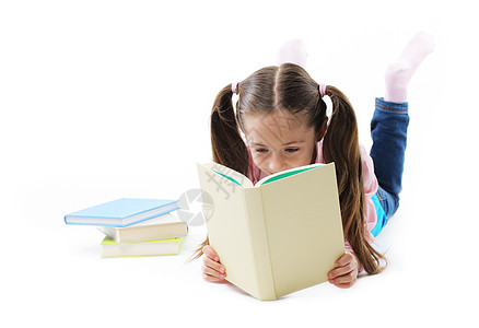 回学校上学学生女学生小学女孩童年年龄图书小姑娘头发阅读背景图片