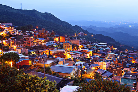 晚上在台湾的千边村村庄城市怀旧爬坡地标旅行图片