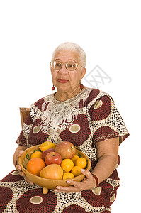 年长的非裔美洲妇女眼镜奶奶微笑头发眼睛长老太阳镜多样性裙子橙子图片