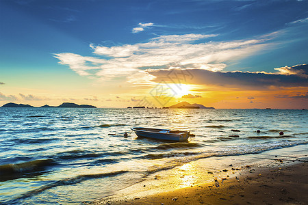 日落的海浪图片