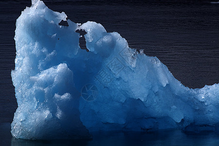 冰山岩石环境冻结日出旅行天空旅游巡航活动海洋图片