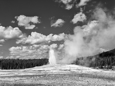 古老的忠诚 黄石公园国家公园蒸汽假期娱乐火山蓝色喷泉喷射荒野地热吸引力图片