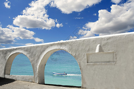 地中海海观白色拱门建筑结构游艇建筑学世界海滩全景蓝色天空海景旅游村庄图片